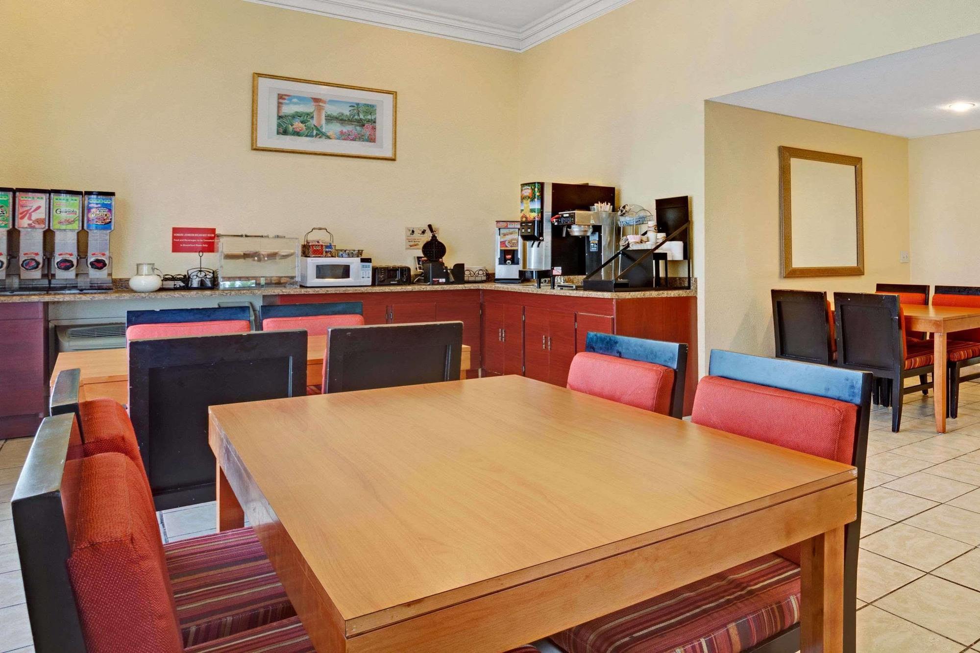 Econo Lodge Kent Exteriér fotografie