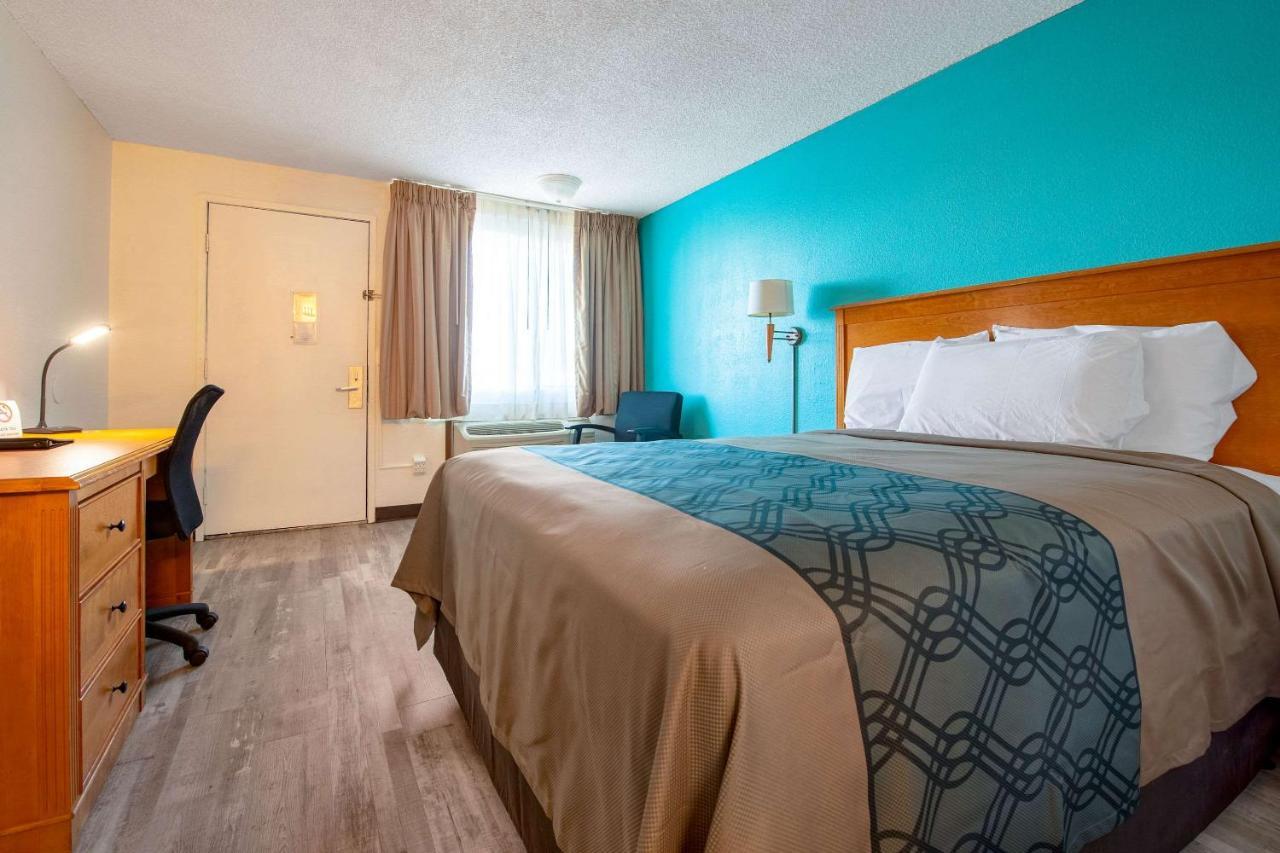 Econo Lodge Kent Exteriér fotografie
