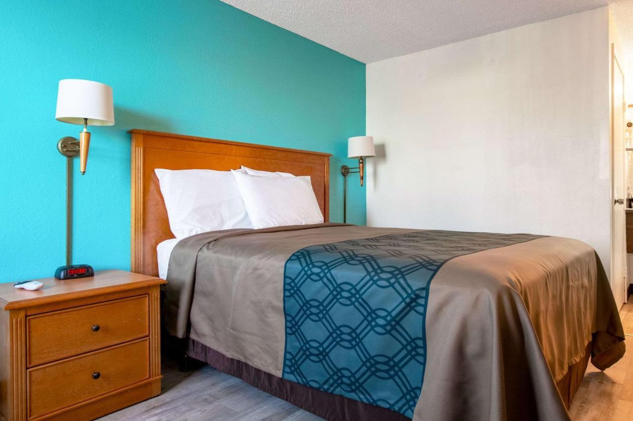 Econo Lodge Kent Exteriér fotografie